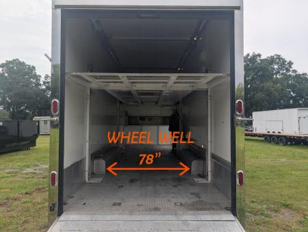 Used 2003 8.5X32 Renegade Stacker