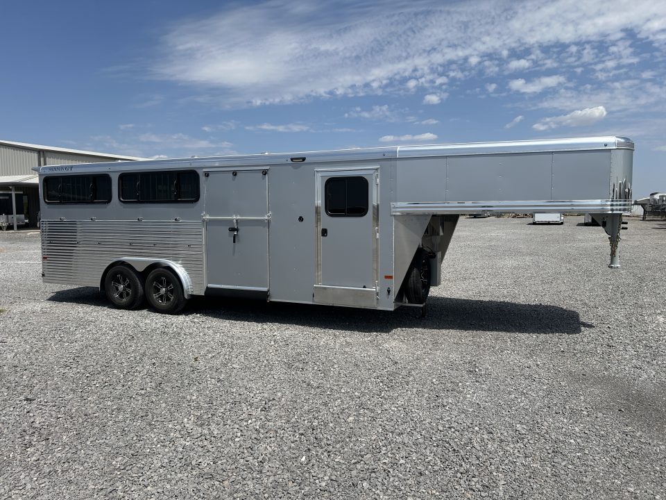 New 2027 Sundowner Showman GT 2723