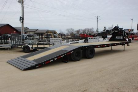 New 2027 MAXXD YDX 32' X 102  Hydraulic Dovetail Flatbed Trailer