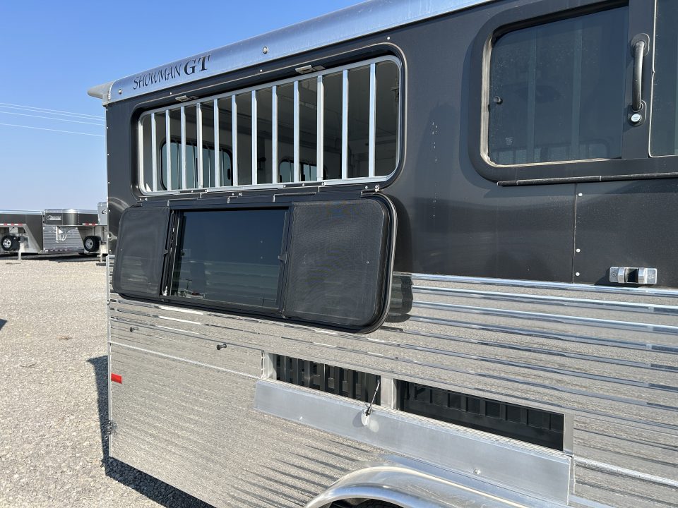 New 2027 Sundowner Showman GT 2724