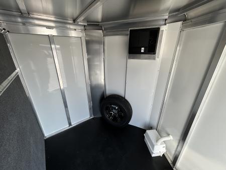 New 2027 Sundowner Showman GT 2724
