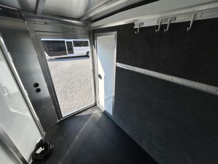 New 2027 Sundowner Showman GT 2724