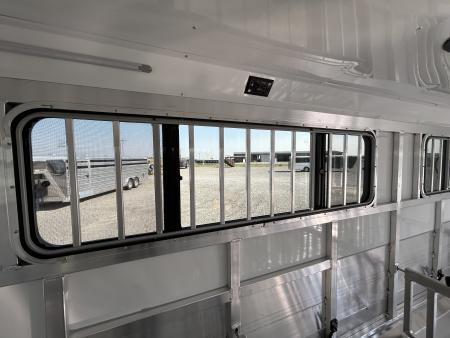New 2027 Sundowner Showman GT 2724