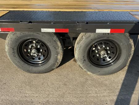 New 2027 Big Tex 14GN-40D5A-MRBK Flatbed Trailer
