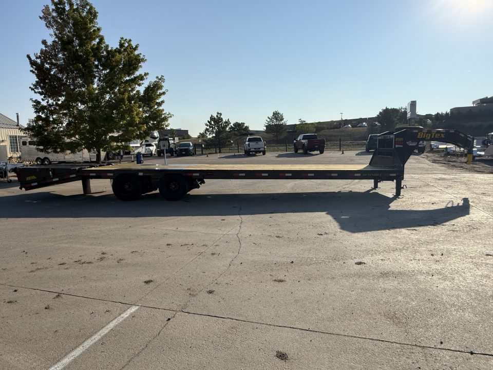 New 2027 Big Tex 25GN-33D5A-MRBK Flatbed Trailer