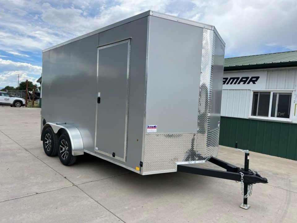 2027 Compass Indigo DLX photo 2
