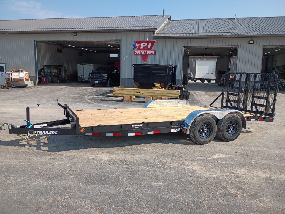 New 2027 PJ Trailers CE182