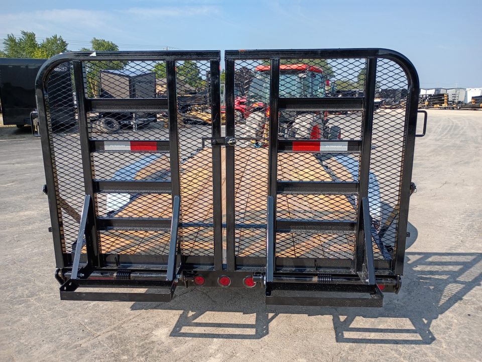 New 2027 PJ Trailers CE182