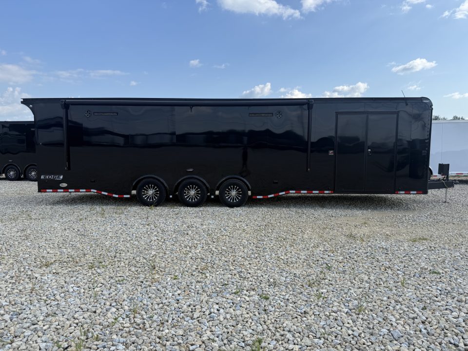 2027 Haulmark EGP8534R4-B photo 2