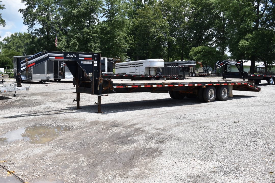 Used 2017 CornPro 28+5 GN 12K Flatbed Trailer