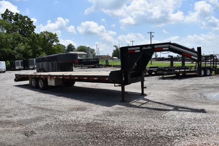 Used 2017 CornPro 28+5 GN 12K Flatbed Trailer