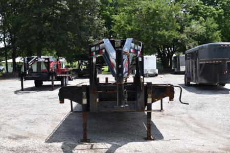 Used 2017 CornPro 28+5 GN 12K Flatbed Trailer