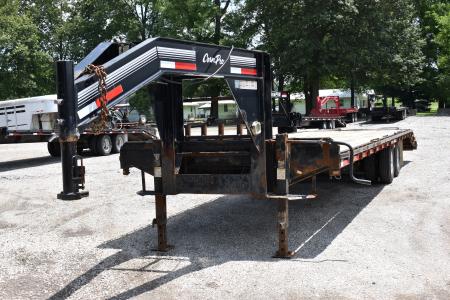 Used 2017 CornPro 28+5 GN 12K Flatbed Trailer