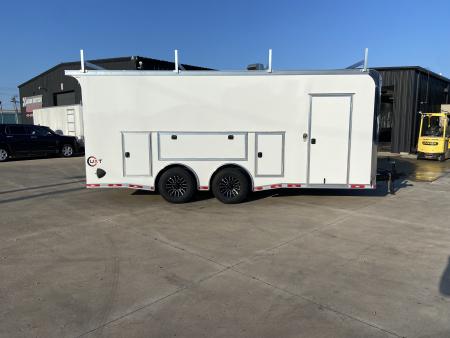 New United Trailers UXT-8.5X20 Contractor