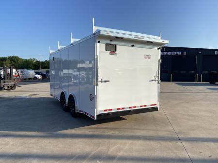 New United Trailers UXT-8.5X20 Contractor