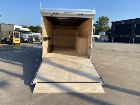 New United Trailers UXT-8.5X20 Contractor