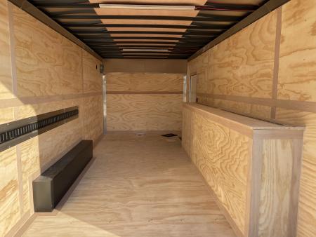 New United Trailers UXT-8.5X20 Contractor