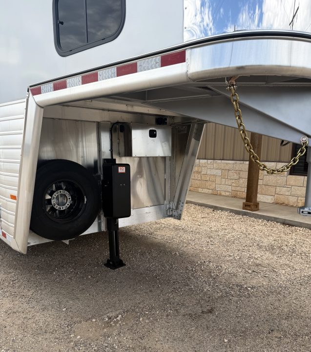 New 2027 Hart Trailer 6 HORSE TRADITION Horse Trailer