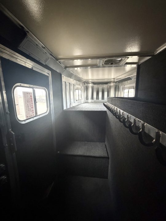 New 2027 Hart Trailer 6 HORSE TRADITION Horse Trailer