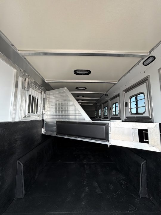 New 2027 Hart Trailer 6 HORSE TRADITION Horse Trailer