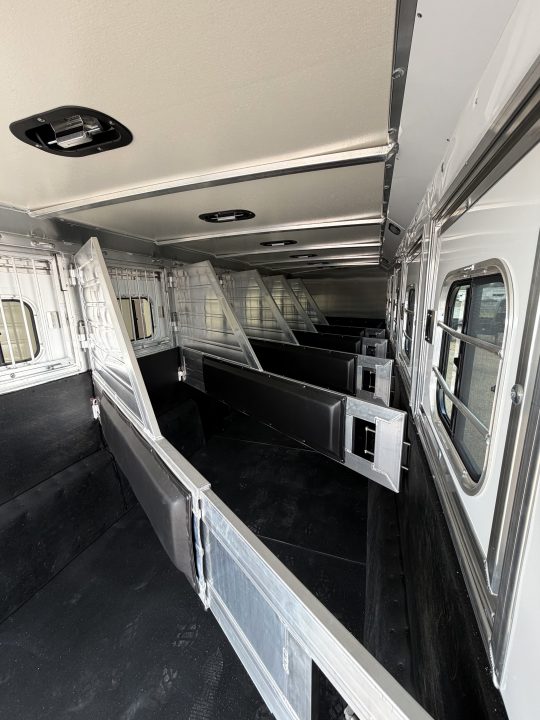 New 2027 Hart Trailer 6 HORSE TRADITION Horse Trailer