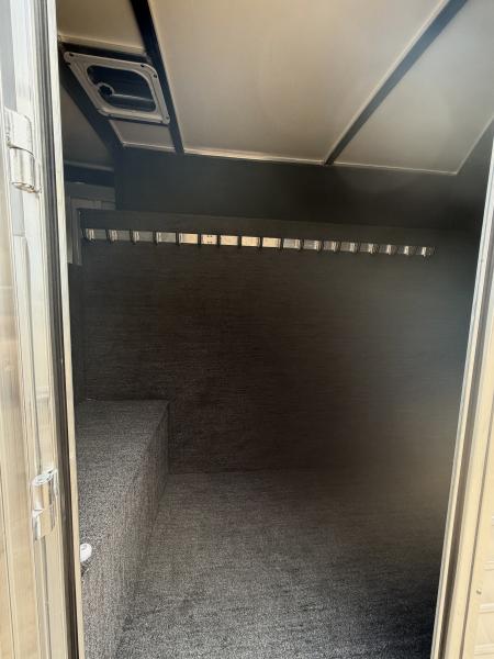 New 2027 Hart Trailer 6 HORSE TRADITION Horse Trailer