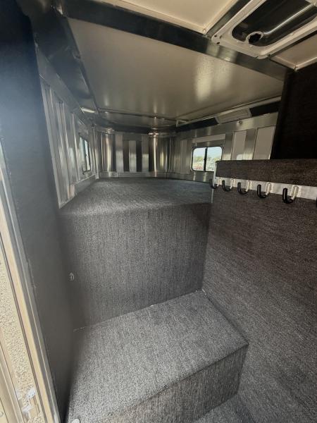 New 2027 Hart Trailer 6 HORSE TRADITION Horse Trailer