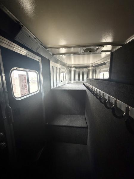 New 2027 Hart Trailer 6 HORSE TRADITION Horse Trailer
