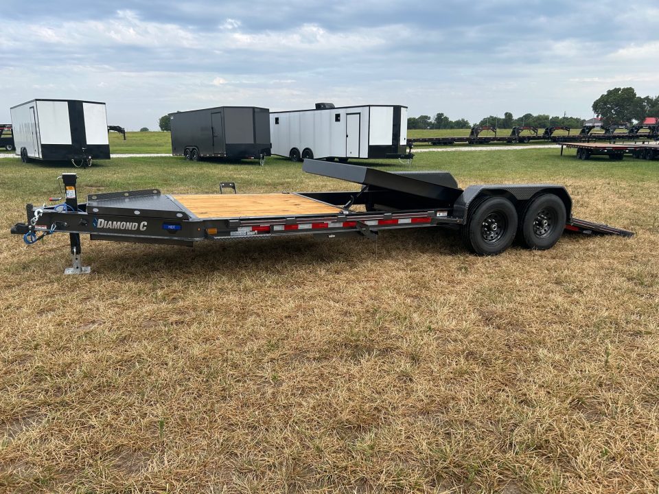 New 2027 Diamond C 82x22 Tandem 15.5K Gravity Tilt w/ 6' Stationary Deck & Toolbox