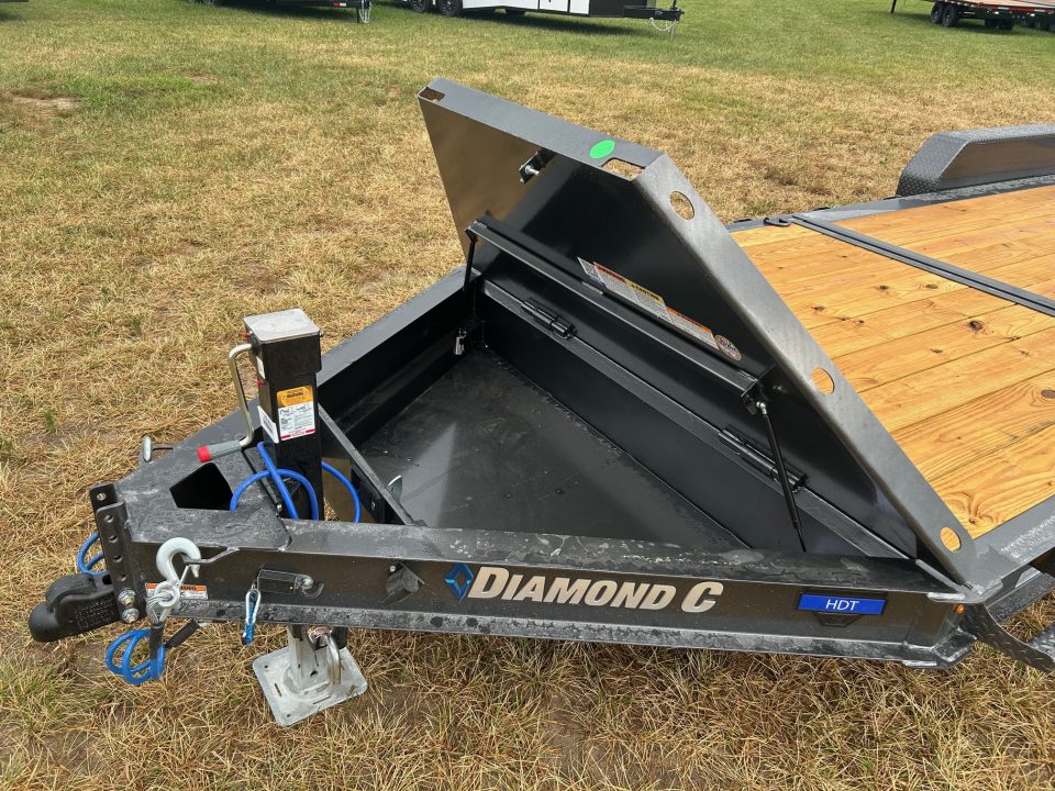New 2027 Diamond C 82x22 Tandem 15.5K Gravity Tilt w/ 6' Stationary Deck & Toolbox