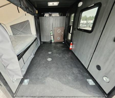 New 5.5 X 10 TENT TRAILER ENCLOSED FOLD OUT BUNK REAR RAMP DOOR 2027 CARGO MATE