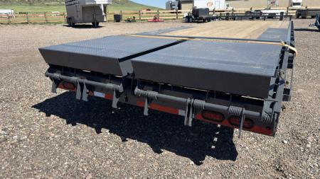 New 2027 Lamar Trailers TRAILER Deckover Trailer