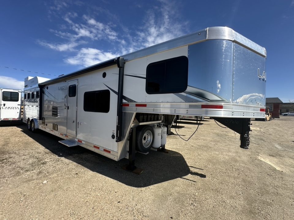 Used 2021 Lakota Charger Stock / Stock Combo Trailer