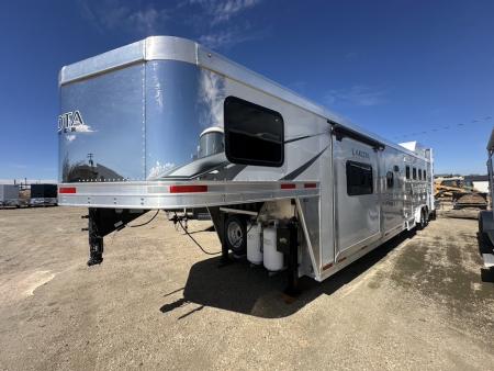 Used 2021 Lakota Charger Stock / Stock Combo Trailer