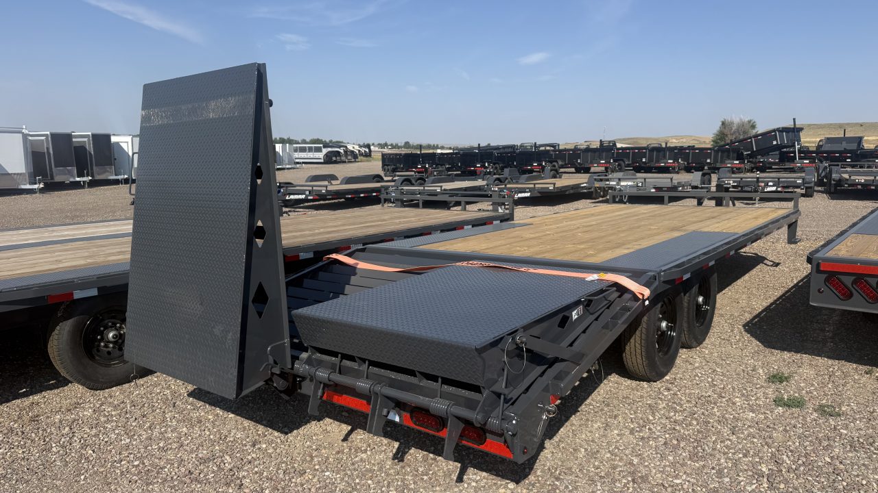 New 2027 Lamar Trailers TRAILER Deckover Trailer