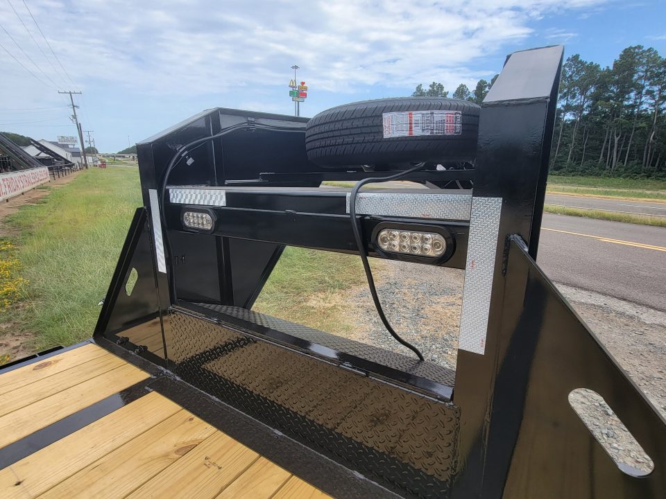 New 2026 Top Hat Trailers GN240 LO PROFILE 25'+5' x 102" Equipment Trailer