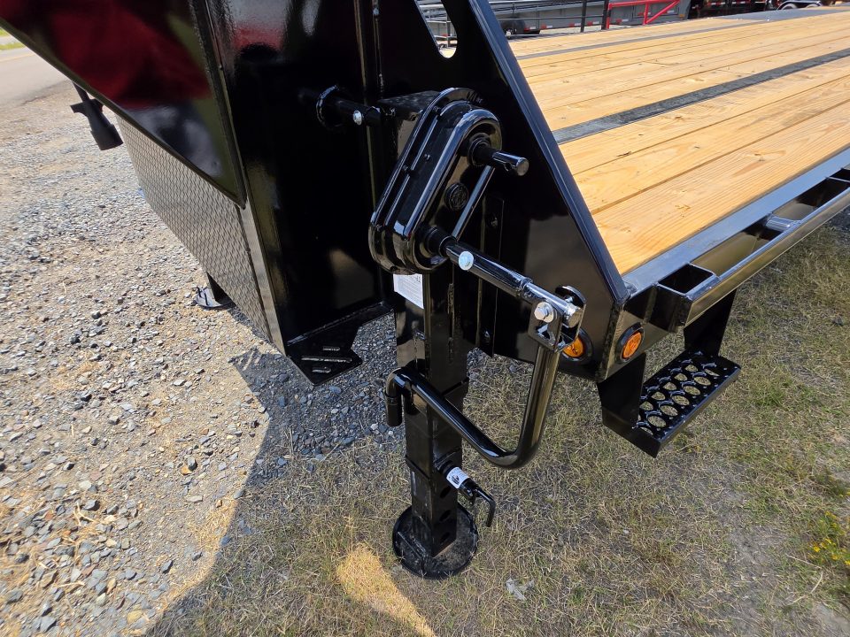 New 2026 Top Hat Trailers GN259 LO PROFILE 27'+5' x 102" Equipment Trailer