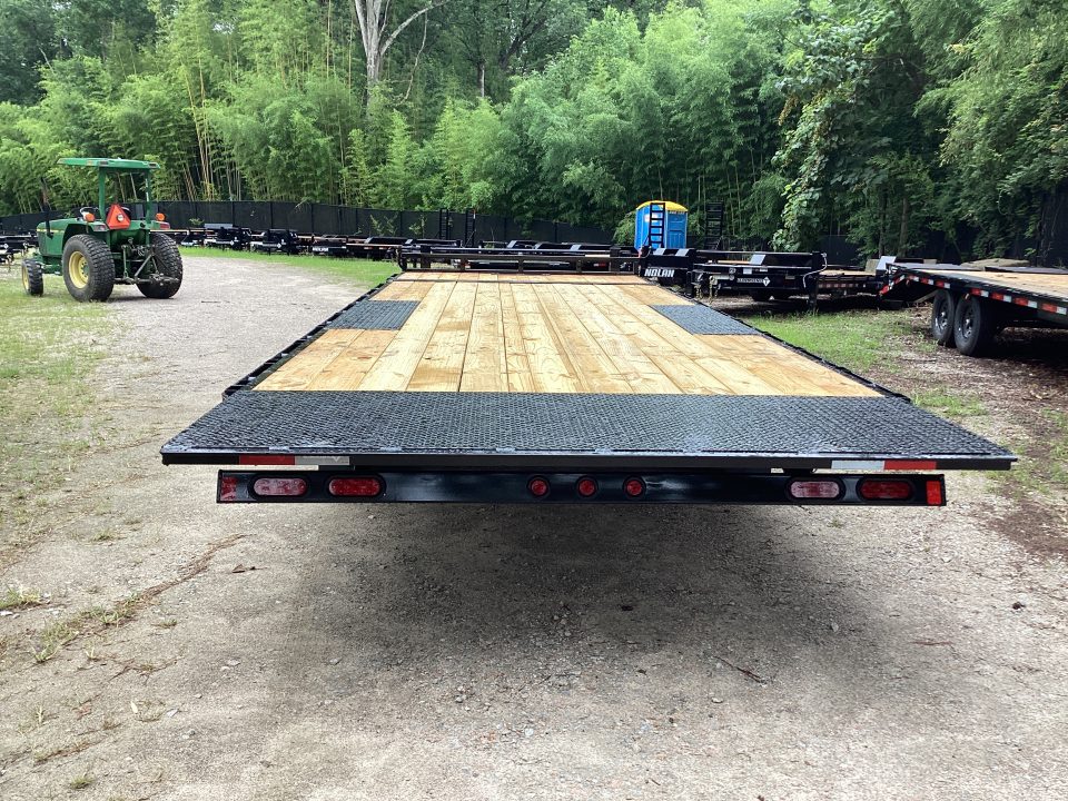 New 2026 Diamond T 10224DO Tilt Trailer