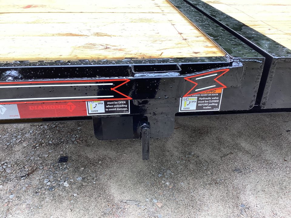 New 2026 Diamond T 10224DO Tilt Trailer