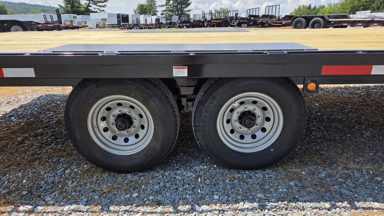 New 2027 Pequea Trailers 20' HD Deckover Trailer