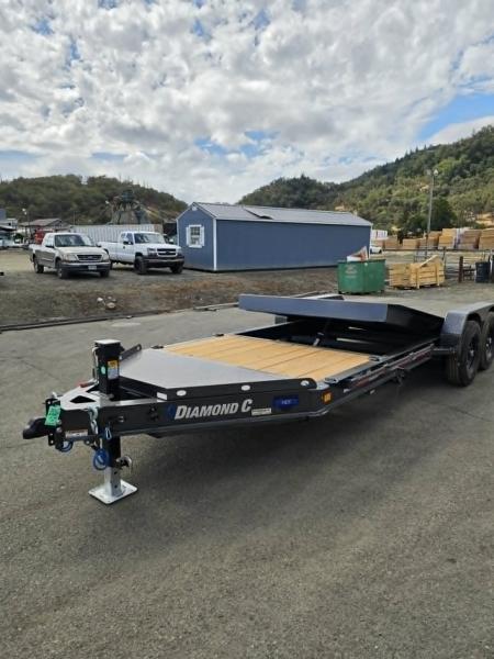 New SPLIT TILT 2027 Diamond C Trailers HDT207 82X20 Equipment Trailer 15500 GVWR CARBON METALLIC GRAY