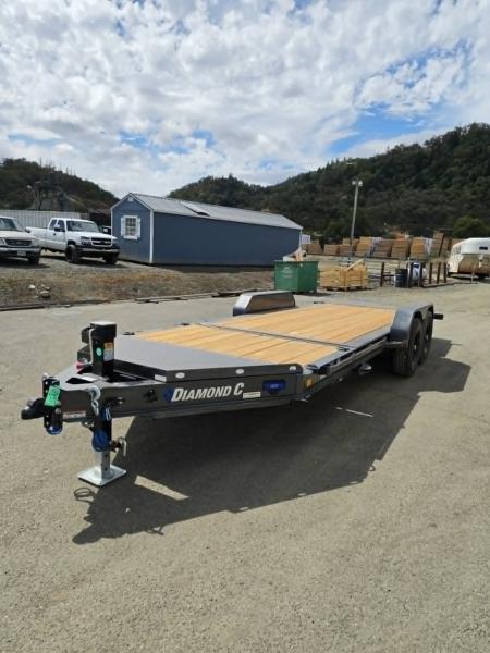 New SPLIT TILT 2027 Diamond C Trailers HDT207 82X20 Equipment Trailer 15500 GVWR CARBON METALLIC GRAY