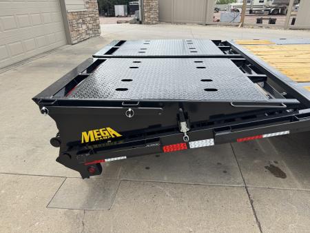 New 2027 Big Tex Trailers 14GN25D5A Flatbed Trailer