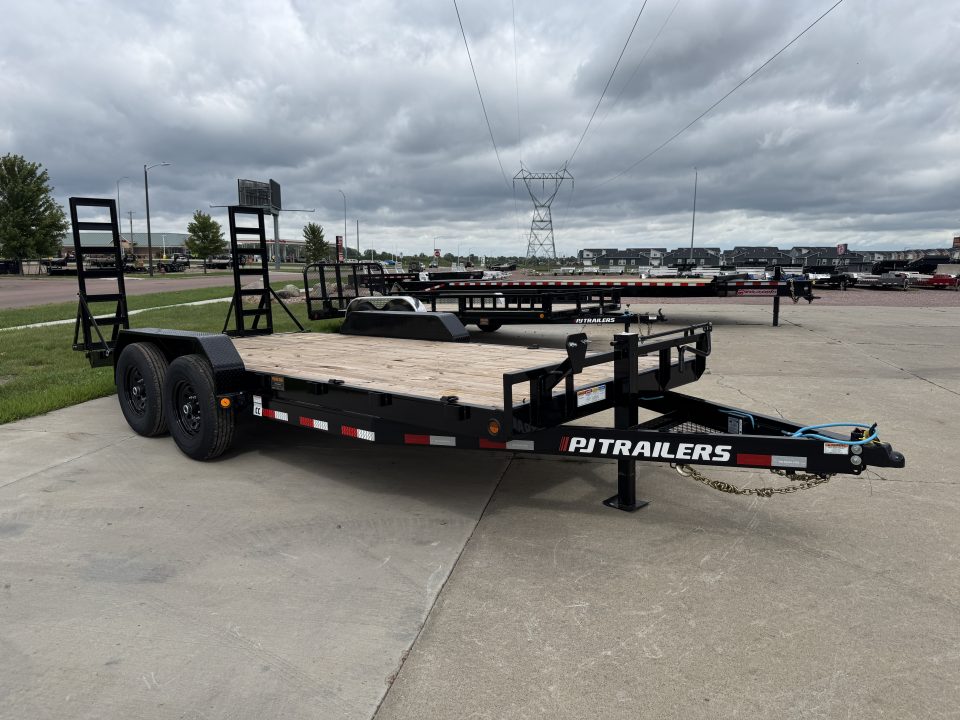 New 2023 PJ TRAILERS 83" x 18' CC Equipment Trailer