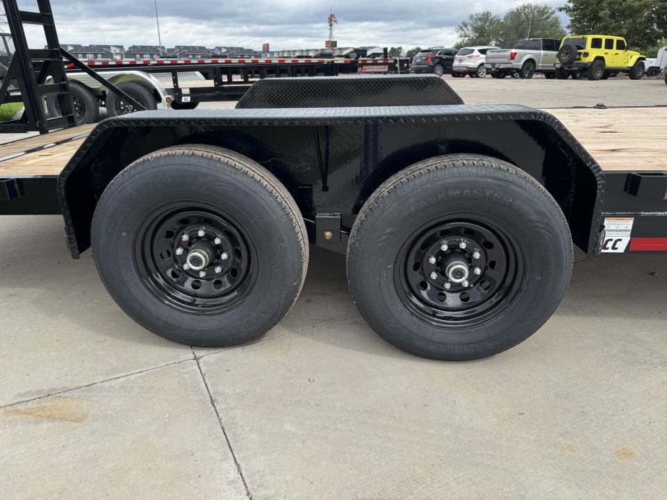 New 2023 PJ TRAILERS 83" x 18' CC Equipment Trailer