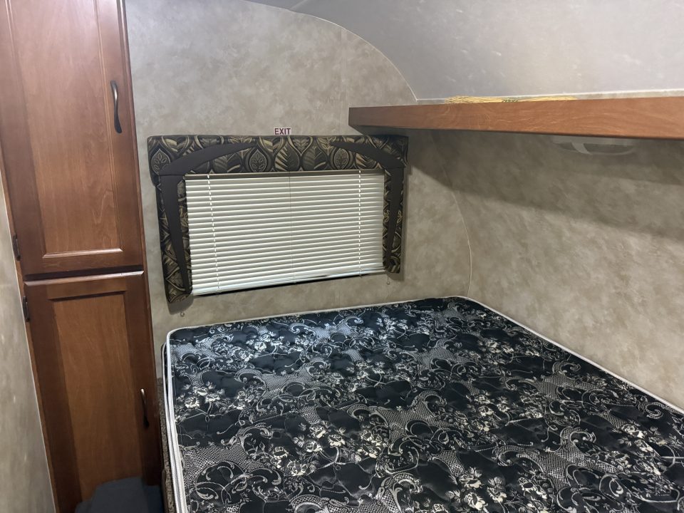 New 2013 Pacific Coachworks SANDSPORT 24 FBSL Other