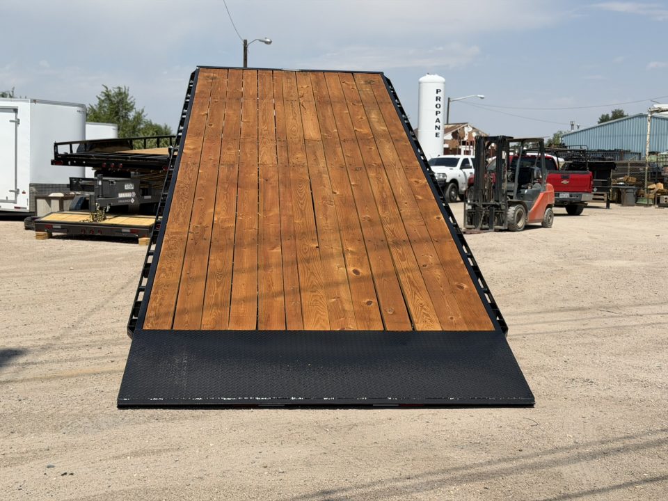 New 2026 Diamond T 8.5-25 Tandem Dual Gooseneck Tilting Deckover Equipment Hauler 24K GVWR