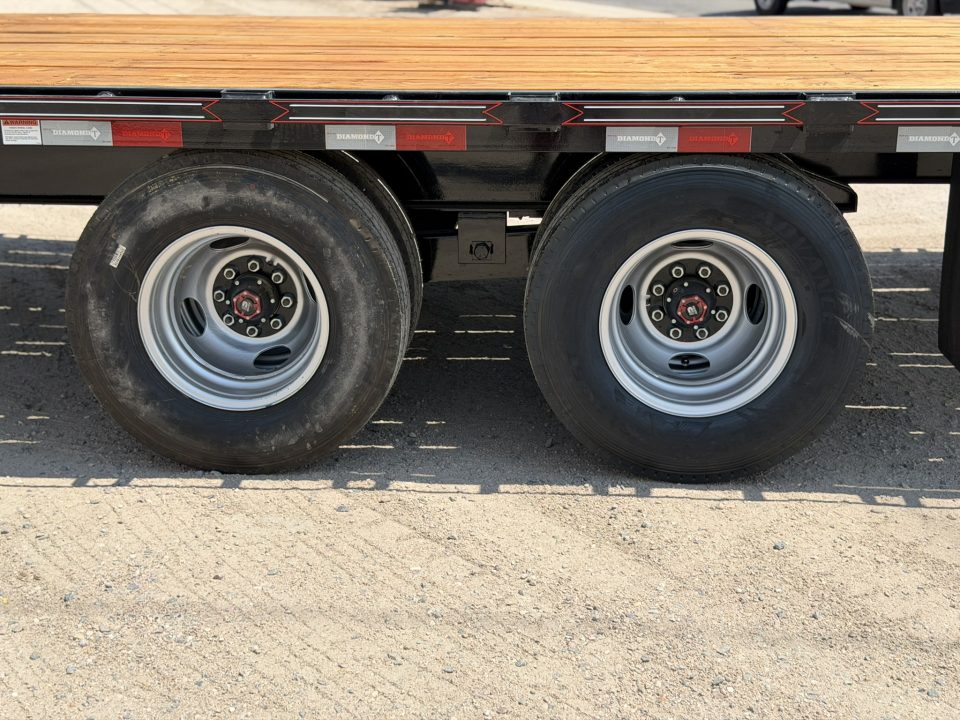 New 2026 Diamond T 8.5-25 Tandem Dual Gooseneck Tilting Deckover Equipment Hauler 24K GVWR