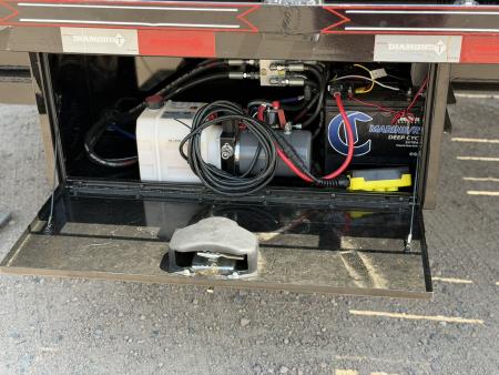 New 2026 Diamond T 8.5-25 Tandem Dual Gooseneck Tilting Deckover Equipment Hauler 24K GVWR