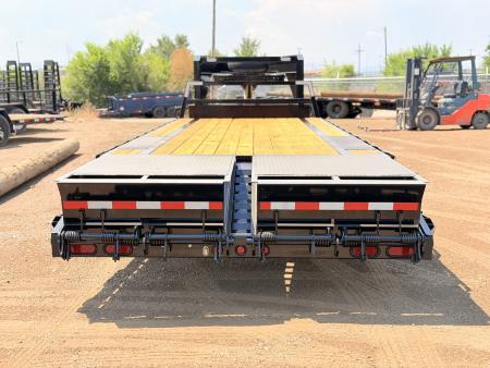 New 2026 Diamond T 8.5-25 Gooseneck Deckover Equipment Hauler (GVWR?)